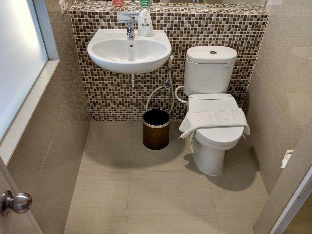 All Nite And Day Hotel Alam Sutera Serpong Luaran gambar