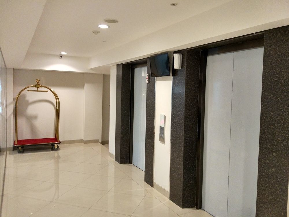 All Nite And Day Hotel Alam Sutera Serpong Luaran gambar